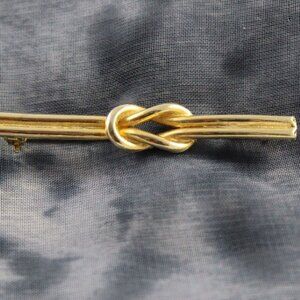 Vintage Gold-Tone Knot Brooch Pin Jewelry Accessory